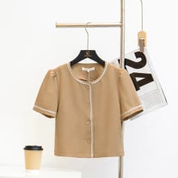 Thumbnail Áo Croptop VIEN TRAN Cổ Tròn Tay Bồng Ren Sóng V61B23Q036 1