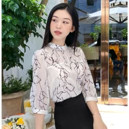Thumbnail Áo Sơ Mi Nữ Cổ Tàu Tròn Mí Ngực LAMER Áo Công Sở Nữ Tay Lỡ Dáng Suông Hoạ Tiết Thanh Lịch O61B24Q003 3