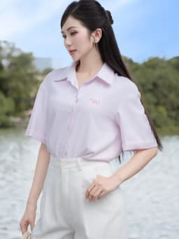 Thumbnail Áo sơ mi nữ ngắn tay kẻ sọc hồng pastel thêu nơ vải mềm mịn không nhăn YAME YA436 1