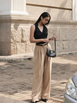 Thumbnail Áo sơ mi thun đen sát nách nhún ngực HUONG BOUTIQUE BSSM54 2