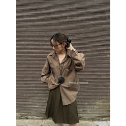 Thumbnail Áo sơ mi trơn tag da nhỏ ở ngực oversize chất cotton tự nhiên xịn mềm mát MC21.studios a4332 1
