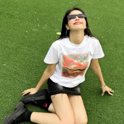 Thumbnail Áo Thun Baby Tee Nữ 100% Cotton Oh Wonder Studio Estate Sunset Classic Fit 3