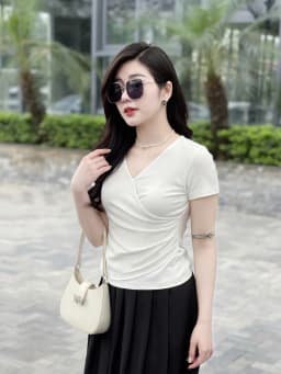 Thumbnail Áo thun nữ che bụng dáng ôm nhẹ – cổ tim nhún eo co giãn 4 chiều Evalover 3