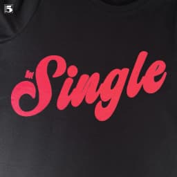 Thumbnail Áo thun nữ Twentyfive ngắn tay, in chữ đỏ " Not Single" trước ngực TL41 4
