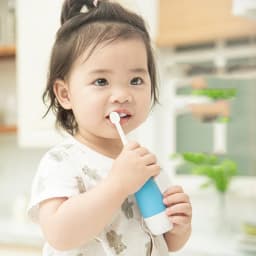 Thumbnail Bàn chải điện Midkid cho bé từ 2 tuổi giúp vệ sinh răng miệng nhanh chóng, tiện lợi và an toàn 1