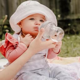 Thumbnail Bình sữa thủy tinh Gen.3 Haakaa. Chất liệu cao cấp, an toàn. Không chứa BPA, PVC và phthalate 2