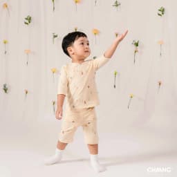 Thumbnail Bộ quần áo lửng cúc vai dáng Nature cho bé trai 3