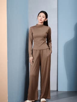 Thumbnail Bộ Quần Áo Thu Đông Cổ Cao Laroma Cho Nữ | Basic - Giữ Ấm - Vải Thơm - Kháng Khuẩn 1
