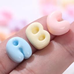 Thumbnail Charm Chữ Cái Trang Trí nhiều mầu sắc Mũ Bảo Hiểm, Ốp Lưng , làm đồ DIY, trang trí dép (Kèm Keo Dán) 2