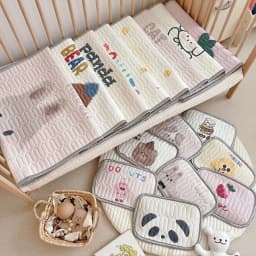 Thumbnail Chiếu Điều Hoà Cao Su Non Cho Bé KidsWorld Hoạ Tiết Dễ Thương Kích Thước 60x120cm Kèm Gối 24x35cm 2