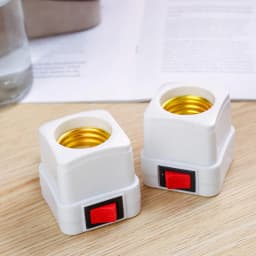 Thumbnail Chuôi đèn E27 Yeelight có công tắc tiện lợi phích cắm 2 chấu 3