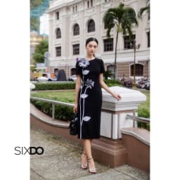 Thumbnail Đầm đen ôm hoa 3D thủ công SIXDO (Black 3D Flower Woven Pencil Dress) 1