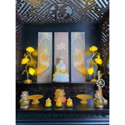 Thumbnail Đèn Hoa Sen Lưu Ly, Thân Hợp Kim Sơn Mạ Vàng Cao 55cm, 3 Bông Hoa Sen Nở - Tuệ Nga 3