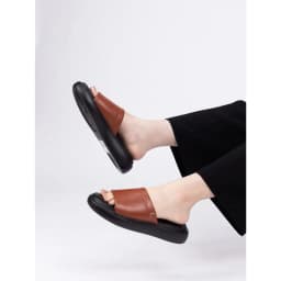 Thumbnail Dép Sandal Nữ Kumoo Đế Bánh Mì Trẻ Trung Cá Tính Màu Đỏ SD-KUMO-005-C Dép Da Quai Ngang Thời Trang 4