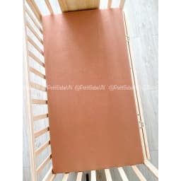 Thumbnail Ga bọc nệm cũi 62x114cm cho bé PETIT BEBE muslin bo chun màu trơn 4