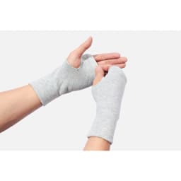 Thumbnail Găng Tay Nam Nữ Unisex Tiện Dụng Chống Nắng Thời Trang Thương Hiệu Y2010 No Style 86 23128 |YaMe| 2