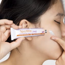 Thumbnail Kem mờ nám Spotlite Brightens Dark Skin Spots And Marks tub 25g Danpharm 3
