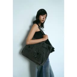 Thumbnail LIBÉ WORKSHOP - Túi tote vải denim thêu hoa hoạ tiết viền rách màu xám 2