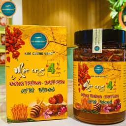 Thumbnail Mật Ong Đông Trùng Hạ Thảo Táo Đỏ Kỷ Tử Saffron Kim Cương Vàng - Dưỡng Da, An Thần, Tăng Cường Sức Khỏe (380ml/Hộp) 4