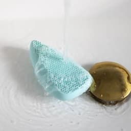 Thumbnail Máy rửa mặt Silicone kháng khuẩn công nghệ siêu âm, hút chân không HoMedics FAC-350 3
