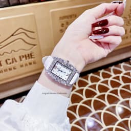 Thumbnail Đồng hồ nữ chính hãng dây da Royal Crown 6111 mặt chữ nhật, đính đá cao cấp, đeo tay đẹp, sang chảnh 3