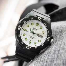 Thumbnail Đồng hồ nữ dây nhựa Casio chính hãng Anh Khuê Series LRW-200H (12 màu sắc) 4