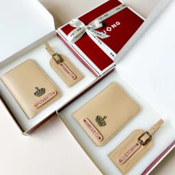 Thumbnail Passport cover Vuông Shop®️ da p.u 2 lớp kèm tag hành lý 1