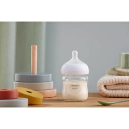 Thumbnail Philips Avent bình sữa thủy tinh mô phỏng tự nhiên mới dung tích 120ml cho bé từ 0 tháng SCY930/01 4