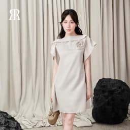 Thumbnail RẬP - Đầm Cổ Thuyền Không Tay Cài Hoa - PION 03 1