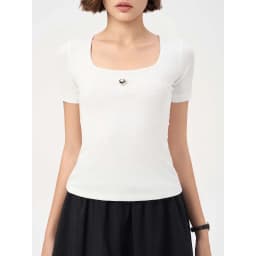 Thumbnail RECHIC Áo thun Ember tay ngắn chất thun đính họa tiết trái tim trẻ trung 2
