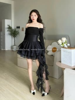 Thumbnail Richie Dress Wonderhouse Đầm trễ vai tay dài dáng xòe tua rua chất vải dày dặn dự tiệc, dạo phố sang trọng 2