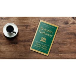 Thumbnail Sách - Berkshire Hathaway: Những bài học tuyệt vời từ Warren Buffett và Charlie Munger tại Đại hội cổ đông thường niên c 4