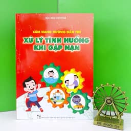 Thumbnail Sách Cẩm nang hướng dẫn trẻ xử lý tình huống khi gặp nạn 1