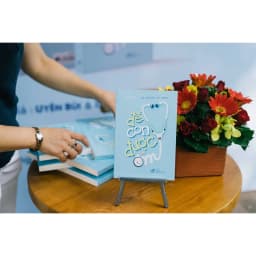 Thumbnail Sách Để Con Được Ốm (Giải đáp khoa học về các vấn đề thường gặp khi Làm cha mẹ & Nuôi dạy con, chăm sóc trẻ) - Nhã nam 4