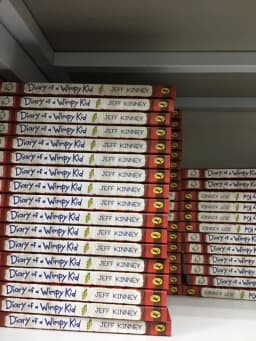 Thumbnail Sách: Diary Of A Wimpy Kid - Chú Bé Nhút Nhát: Double Down (Vol 11- Phiên bản Tiếng Anh) 2
