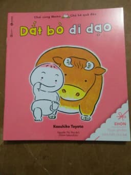 Thumbnail Sách - Ehon - Momo Dắt bò đi dạo 1
