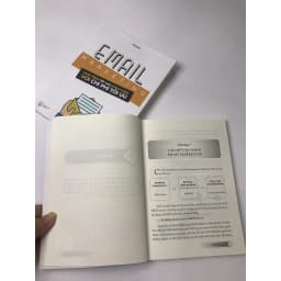 Thumbnail Sách - Email Marketing: Hành Trình Tiếp Cận Khách Hàng Với Chi Phí Tối Ưu 2