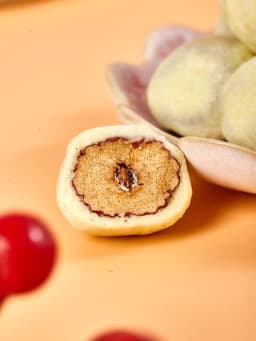 Thumbnail Táo Đỏ Tân Cương Bóc Vỏ, Tách Hạt Tốt - Sữa Bọc Táo Đỏ Hạt Hạnh Nhân 2