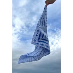 Thumbnail TheBlueTshirt - Khăn vuông choàng cổ Bandana cotton màu xanh dương Blue Iconic - WaterBlue Gingham - Women 4