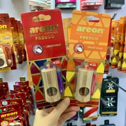 Thumbnail Tinh dầu treo ô tô hương gỗ mix vani - Areon Sweet Gold 3
