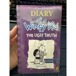 Thumbnail Truyện Ngoại văn: Nhật Ký Chú Bé Nhút Nhát -  Diary Of A Wimpy Kid: The Ugly Truth - Kỳ Đà Cản Mũi (Book 5) 1