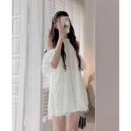 Thumbnail Váy hở vai Glandie Lông vũ, kim tuyến thiết kế cổ yếm, tay bồng. 4