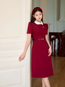 Thumbnail Váy nữ dáng A dài màu đỏ cổ sen trắng tay bồng thêu họa tiết trang trí đính cúc bọc YAME YV631 2
