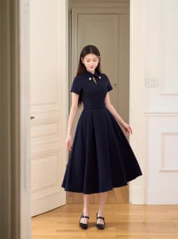 Thumbnail Váy nữ dáng dài ngắn tay màu xanh & be cổ nhọn đính đá cut-out điểm cúc bọc kèm thắt lưng YAME YV624 1