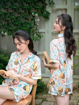 Thumbnail VIBES Đồ bộ Pijama ngắn Lụa Gấm cao cấp họa tiết dễ thương Bee Py Set 2