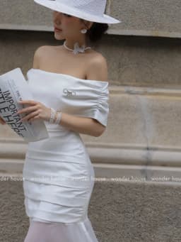 Thumbnail Wonderhouse Vanila Dress đầm trễ vài dáng dài dự tiệc sang chảnh chất vải dày dặn 3