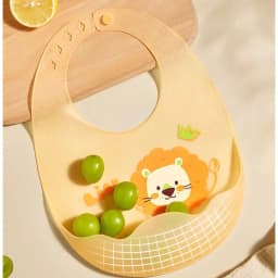 Thumbnail Yếm Máng silicone Hình Trứng KidAndMom siêu nhẹ siêu mềm mại có nấc điều chỉnh 1