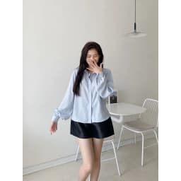 Thumbnail YU CHERRY | Áo sơ mi nữ tay bồng đuôi cá Freesize Basic Shirt YA432 2