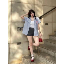 Thumbnail YU CHERRY | Áo sơmi nữ form rộng, sơ mi tay ngắn có logo thêu, Bow Embroidery Shirt YA504 4