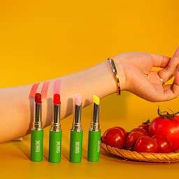 Thumbnail Son dưỡng hồng môi, mềm mịn, mọng nước, giảm thâm môi 3M Cỏ Cây Hoa Lá - 1.5g 3